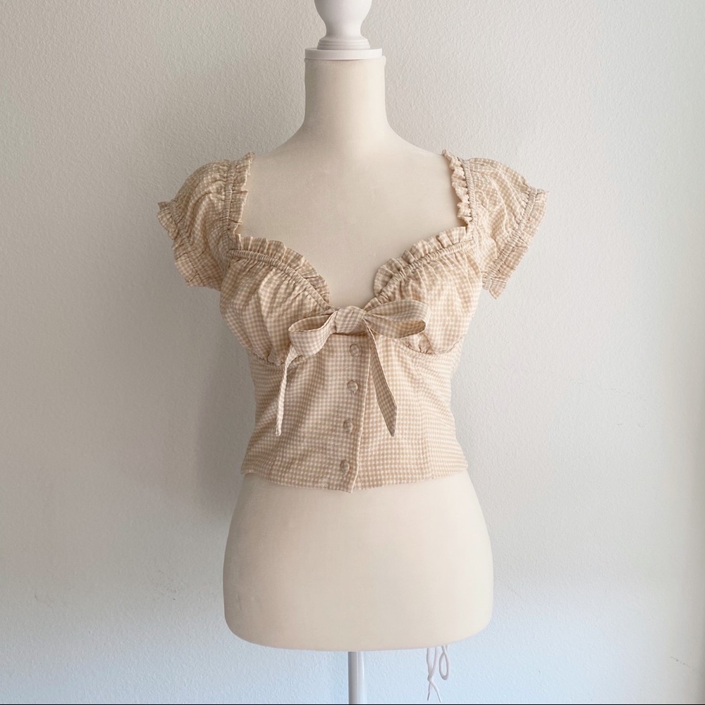 Summer tie front button down crop top.